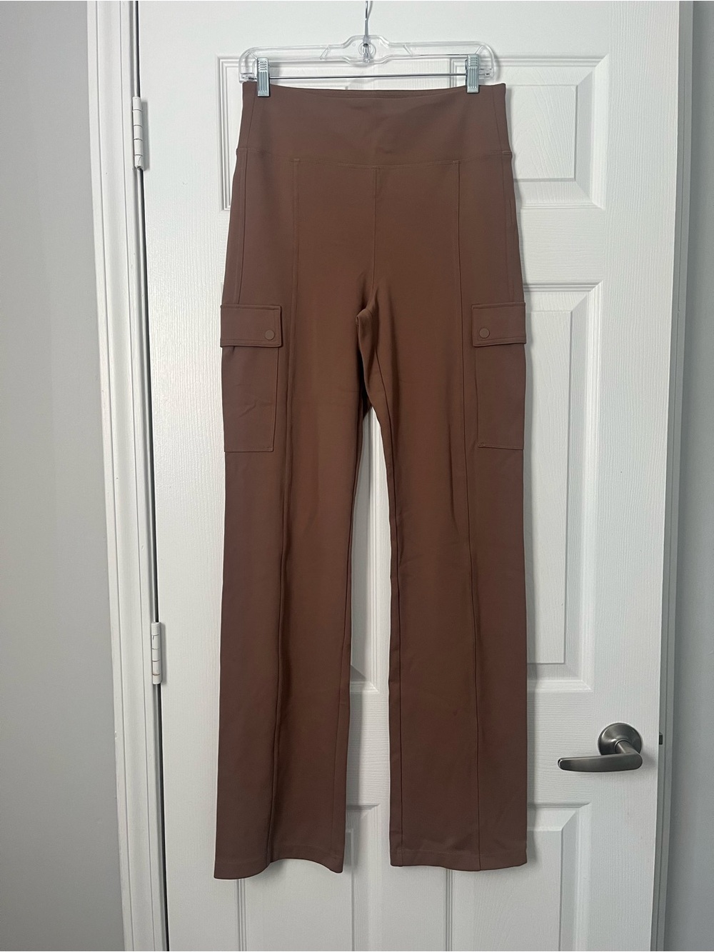 Athleta Wide-Leg Cargo Pants in Chocolate Brown